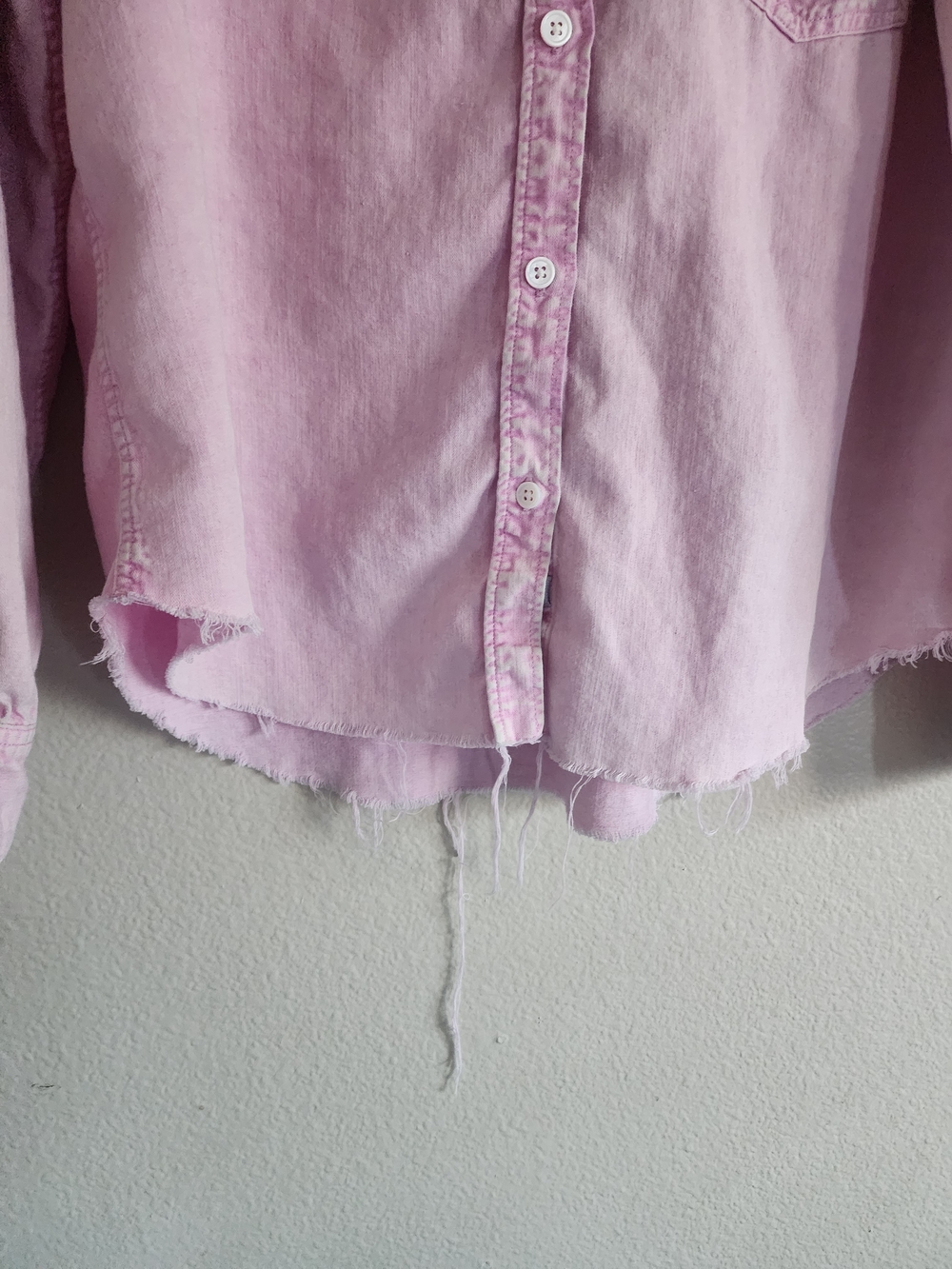 Rails Pink Ingrid Acid Wash Raw Hem Button Down Shirt Large - Picture 4 of 8